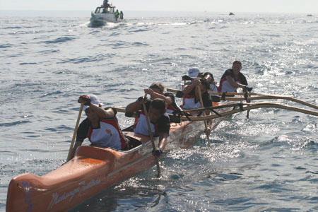 http://www.grographics.com/fiji/canoe/op-1.jpg